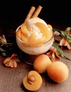 طرز تهیه دسر هلو یا زرد آلو