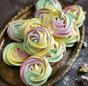 طرز تهیه مرنگ ( شیرینی پفکی )
